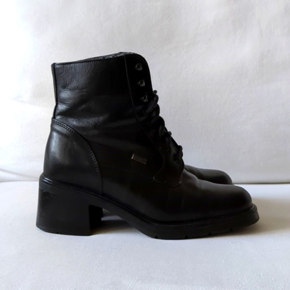 Feetfirst. Leather Heeled Boots. Black. Size 37 EU - Picture 4 of 15